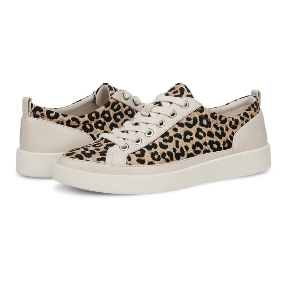 Vionic Leopard Print Winny Sneakers (8W)
